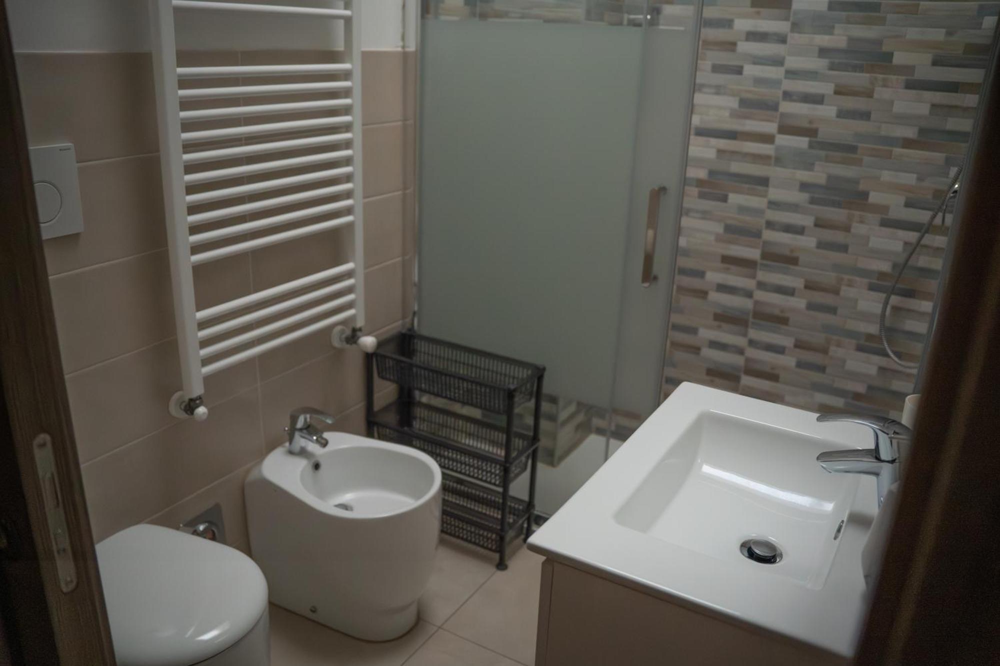 Lugaro Guest House Turin Ngoại thất bức ảnh